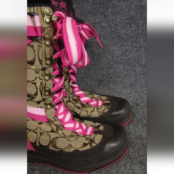 Coach Marian Signature Logo Khaki Rare Pink Trim Lace-Up Mid-Calf Snow Boot 9M - Picture 9 of 16